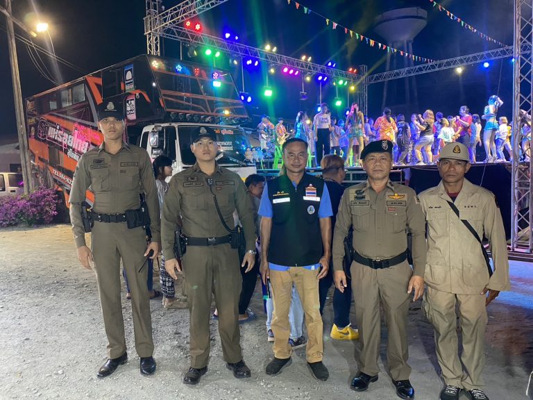 ดูแลงานดนตรีย้อนยุค ณ วัดบ้านเด่น